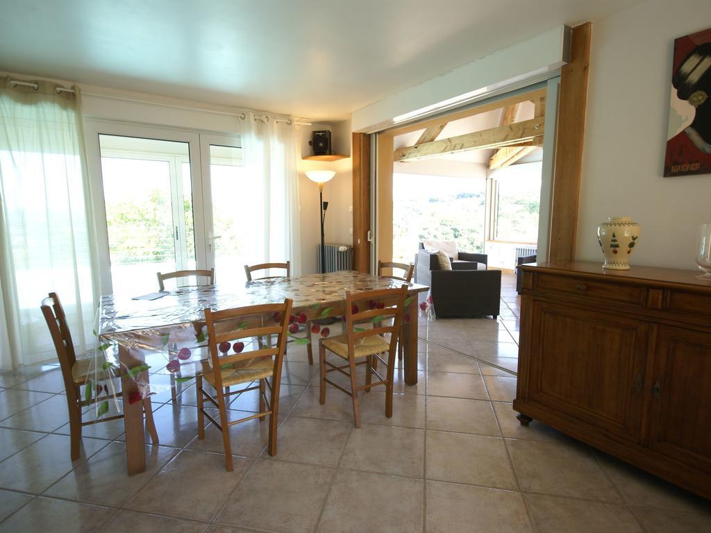 Modern Holiday Home With Private Pool Loubressac Oda fotoğraf