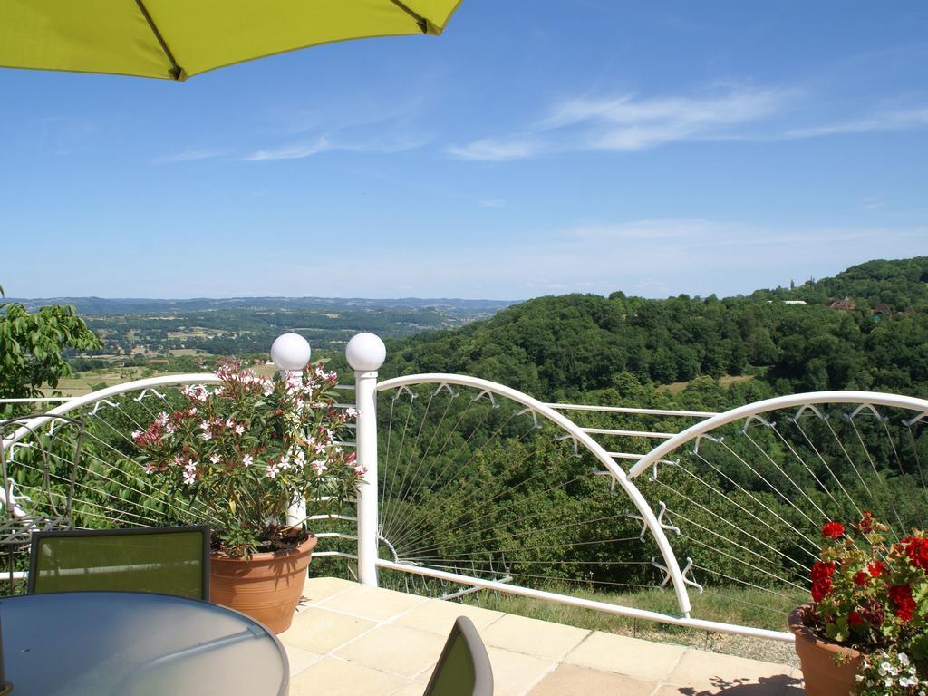 Modern Holiday Home With Private Pool Loubressac Oda fotoğraf