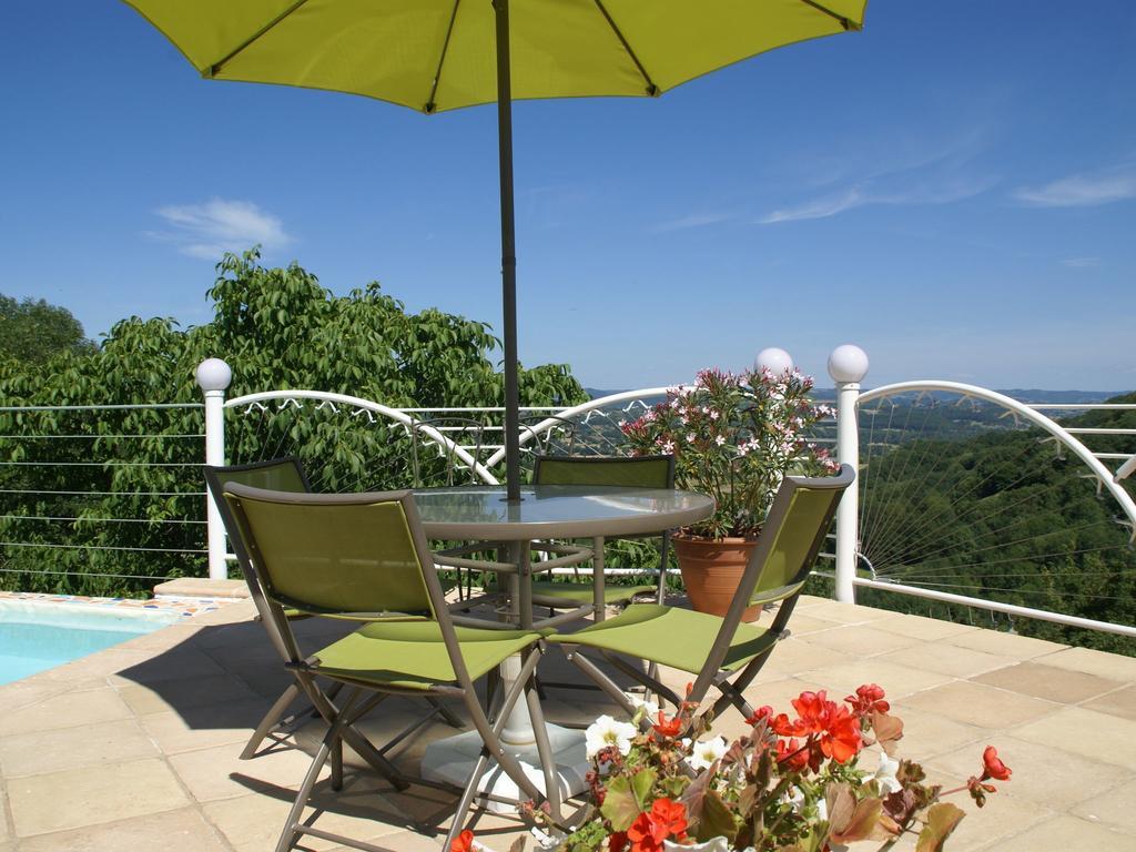 Modern Holiday Home With Private Pool Loubressac Oda fotoğraf